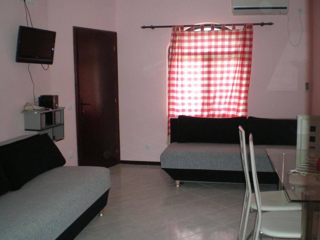 Apartments Jeremic Bela Crkva (Banat) Quarto foto